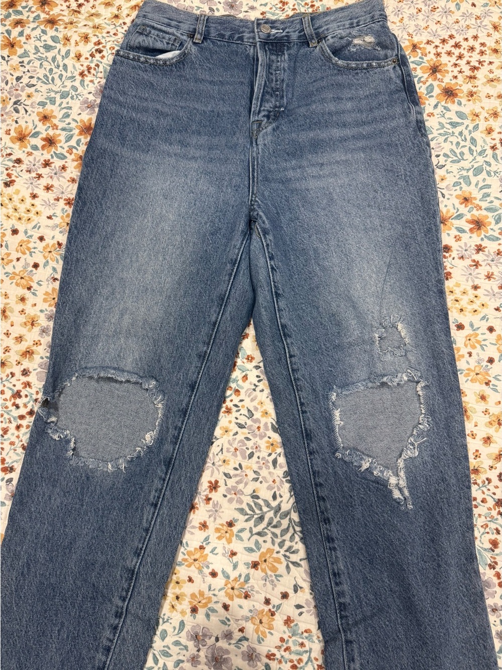 PacSun Distressed Boyfriend Jeans in Mid Blue Wash